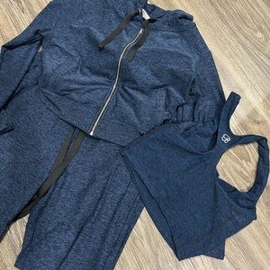Bombshell jogger outfit